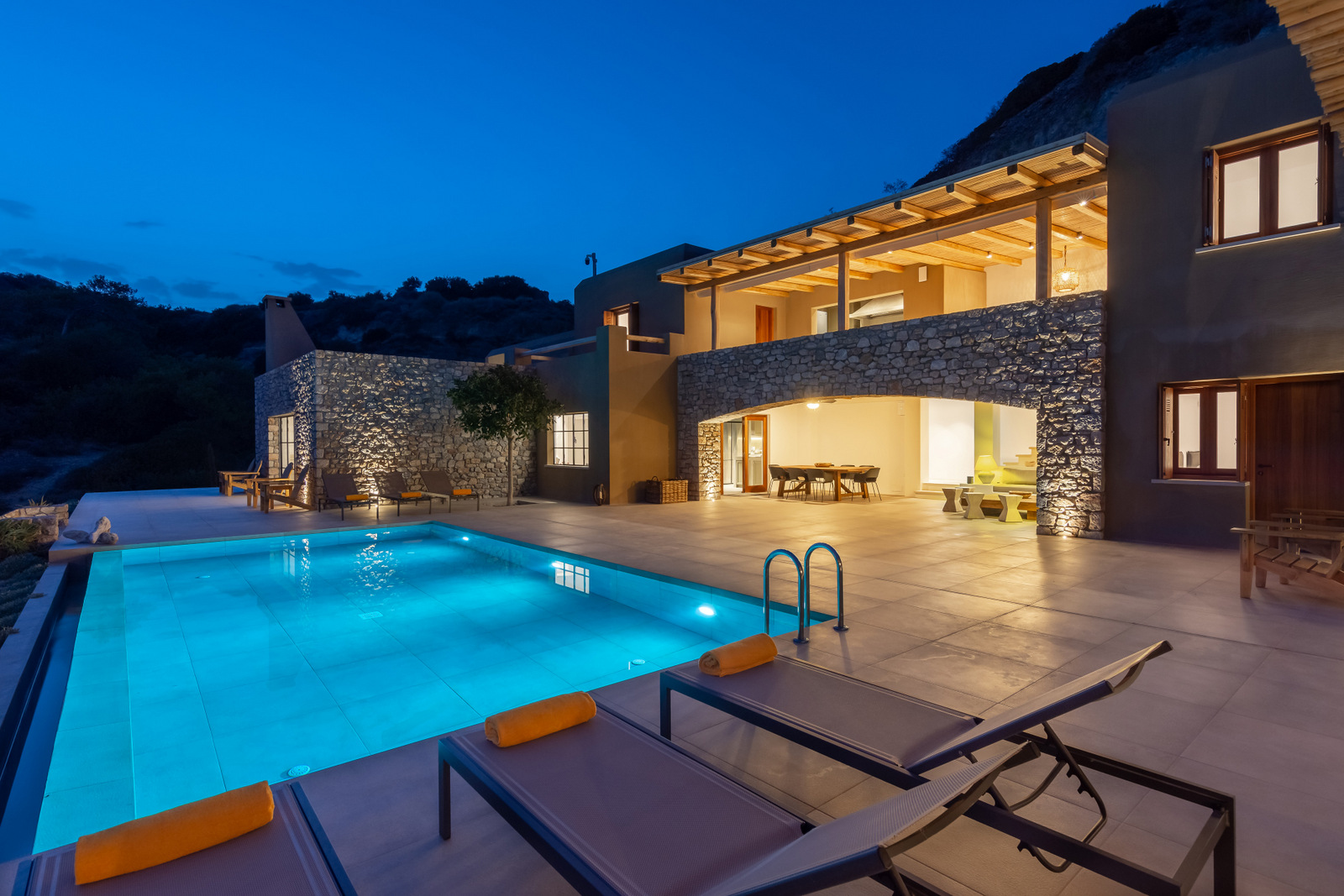 SECRET ESCAPE BEACH HOUSE