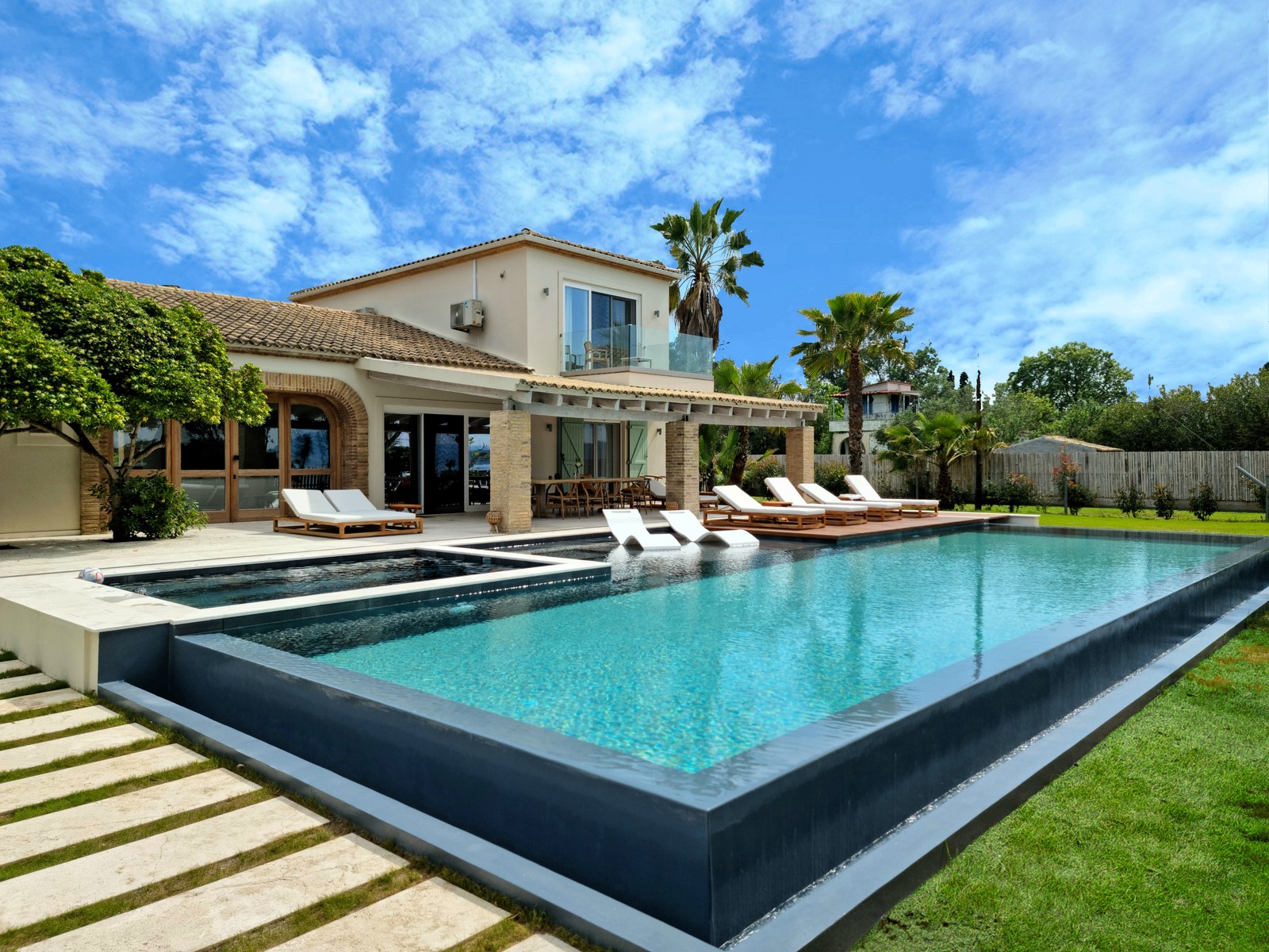 VILLA ZENMAR